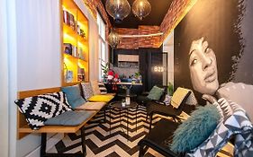 B23 Apartments